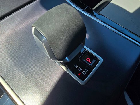 Used 2026 Land Rover Range Rover Velar Dynamic SE image 30