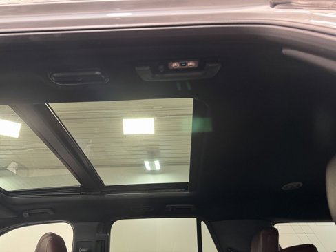 Used 2024 Ford Expedition Max Limited image 10