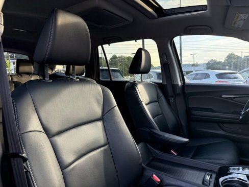 Used 2021 Honda Pilot Touring image 44