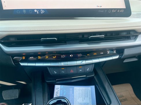 Used 2024 Cadillac XT4 Premium Luxury w/ Cold Weather Package image 16