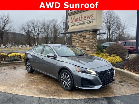 Used 2024 Nissan Altima 2.5 SV w/ SV Premium Package image 1