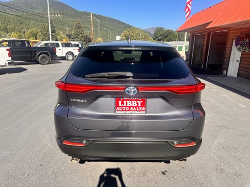 Used 2024 Toyota Venza LE image 7
