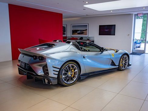 Used 2023 Ferrari 812 Competizione A image 6