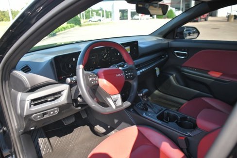 Used 2025 Kia K4 GT-Line w/ GT-Line Premium Package image 9