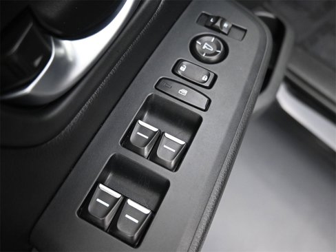Used 2024 Honda Pilot Touring image 4