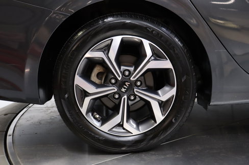 Used 2020 Kia Forte LXS image 31