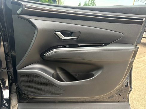 Used 2023 Hyundai Tucson Limited image 24