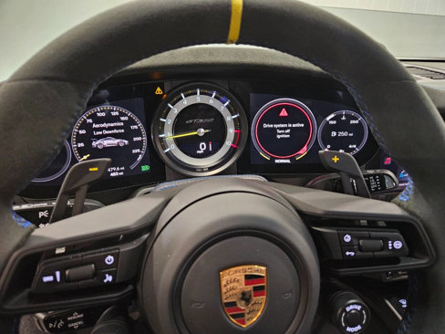 Used 2025 Porsche 911 GT3 RS image 39