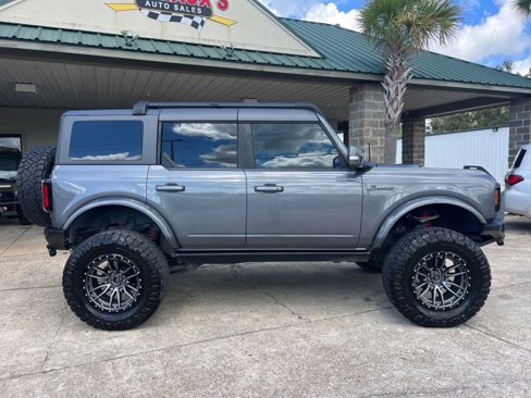 Used 2023 Ford Bronco Outer Banks image 4