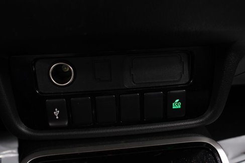 Used 2020 Mitsubishi Outlander ES image 26