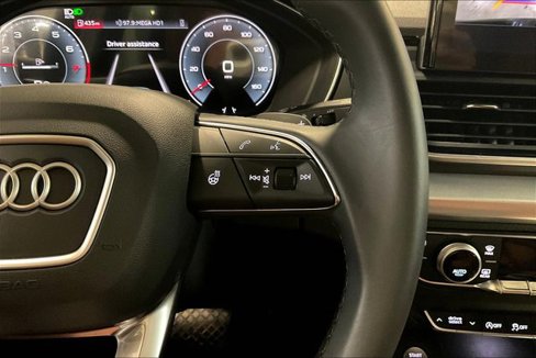 Certified 2025 Audi Q5 2.0T Premium image 19