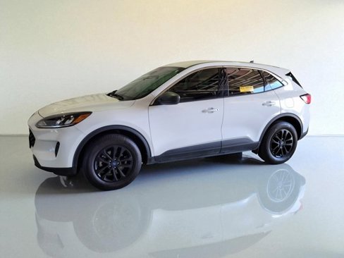Used 2022 Ford Escape SE image 16