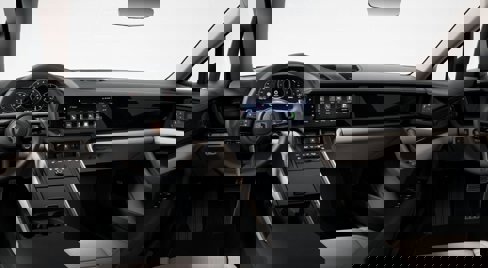 New 2026 Porsche Panamera 4 image 4