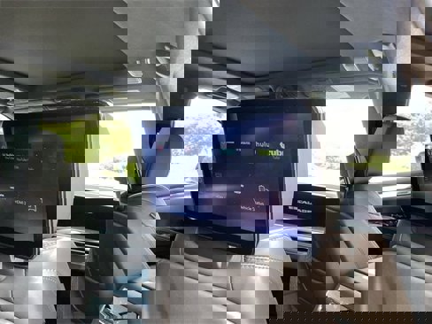 Certified 2025 Cadillac Escalade ESV V image 23