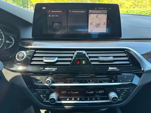 Used 2019 BMW 540i image 21