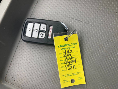 Used 2016 Honda Odyssey SE image 13