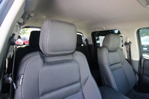 Used 2022 Nissan Frontier SV image 21