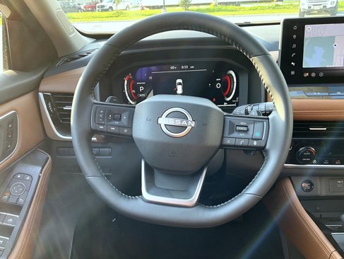 New 2026 Nissan Rogue Platinum image 13