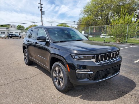 New 2025 Jeep Grand Cherokee Limited 4xe w/ Trailer Tow Package image 9