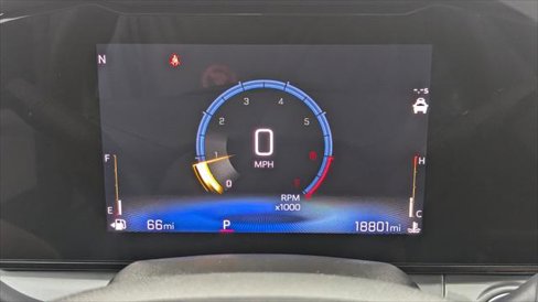 Used 2025 Chevrolet Trax LT image 27