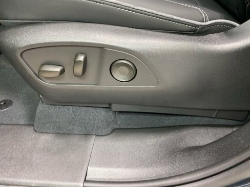 New 2026 Chevrolet Silverado EV LT image 46