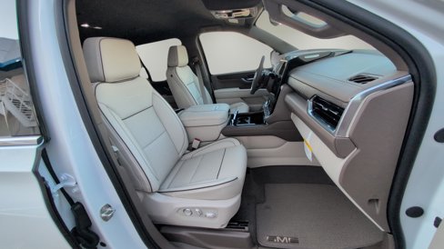 New 2026 GMC Yukon Denali image 12