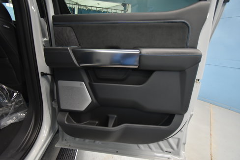 New 2025 Ford F250 Platinum image 26