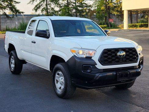 Used 2019 Toyota Tacoma SR image 5