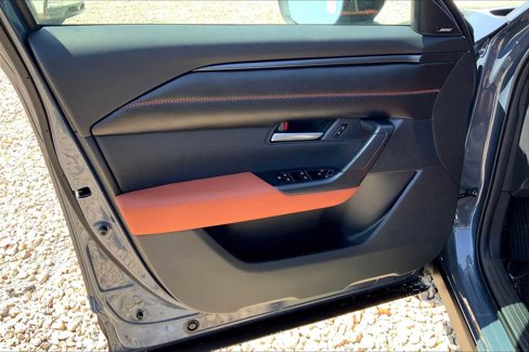 New 2025 MAZDA CX-50 Meridian Edition w/ Weather Package image 10