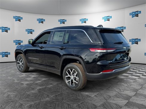 New 2025 Jeep Grand Cherokee Limited image 3