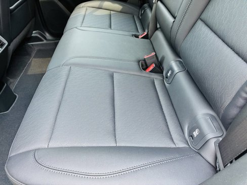 New 2026 Chevrolet Equinox LT w/ Convenience Package II image 9
