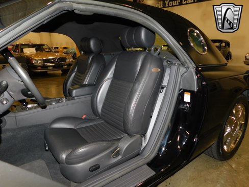 Used 2002 Ford Thunderbird image 17