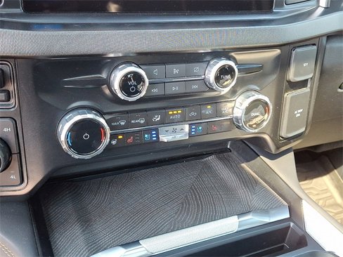 Certified 2024 Ford F250 Platinum image 10