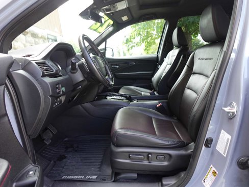 Certified 2022 Honda Ridgeline Black Edition image 12