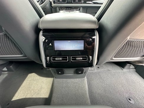 Used 2021 Lincoln Aviator Reserve w/ Class IV Trailer Tow Package image 29