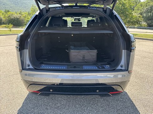 New 2026 Land Rover Range Rover Velar Dynamic SE image 12