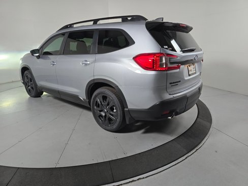 New 2025 Subaru Ascent Bronze Edition w/ Onyx Package image 3