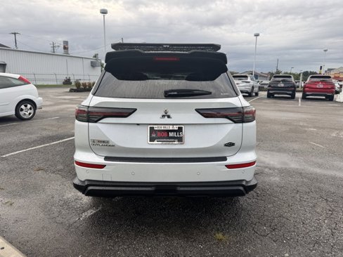 New 2025 Mitsubishi Outlander AWD image 6