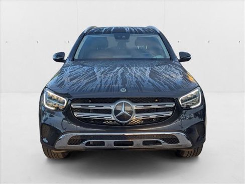 Used 2022 Mercedes-Benz GLC 300 image 2