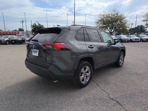 Used 2022 Toyota RAV4 XLE image 5