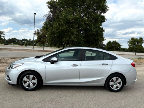 Used 2017 Chevrolet Cruze LS image 2