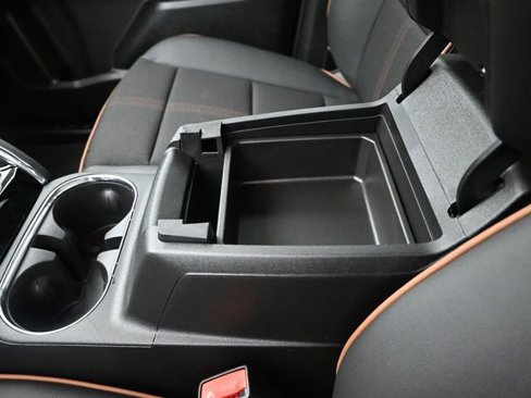New 2025 GMC Canyon AT4 w/ Nightfall Edition image 18