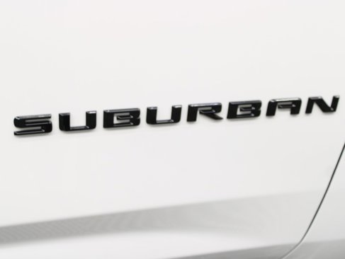 Used 2025 Chevrolet Suburban Z71 image 56
