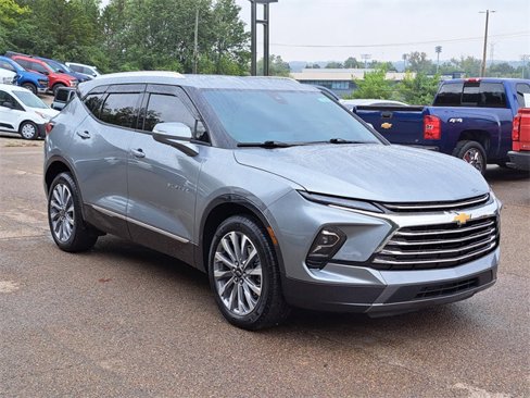 Used 2024 Chevrolet Blazer Premier w/ Driver Confidence II Package image 7