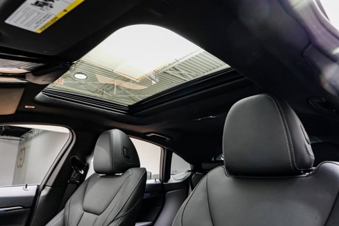 Used 2025 BMW 430i xDrive w/ Premium Package image 5