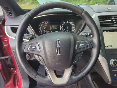 Used 2016 Lincoln MKC Reserve image 18