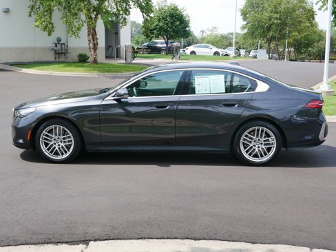 Used 2025 BMW 540i xDrive image 4