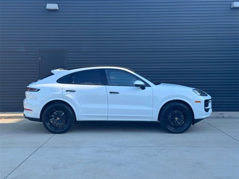 New 2026 Porsche Cayenne Coupe image 7