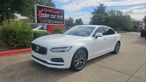 Used 2018 Volvo S90 T5 Momentum w/ Convenience Package image 1