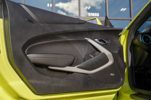 Used 2021 Chevrolet Camaro LT w/ RS Package image 9